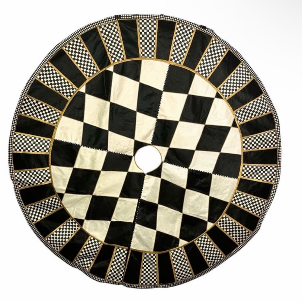 MacKenzie-Childs courtly check Tree Skirt